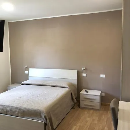 招待所 West Ponente 3*