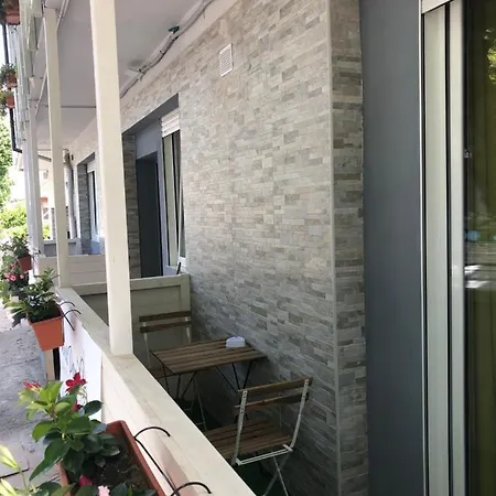 West Ponente 3* 滨海弗兰卡维拉