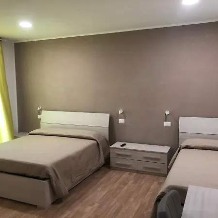 West Ponente 招待所